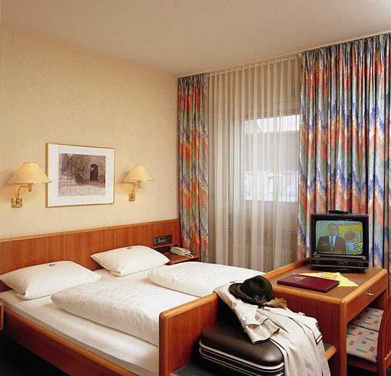 Hotel Hauser An Der Universitaet Múnich Habitación foto
